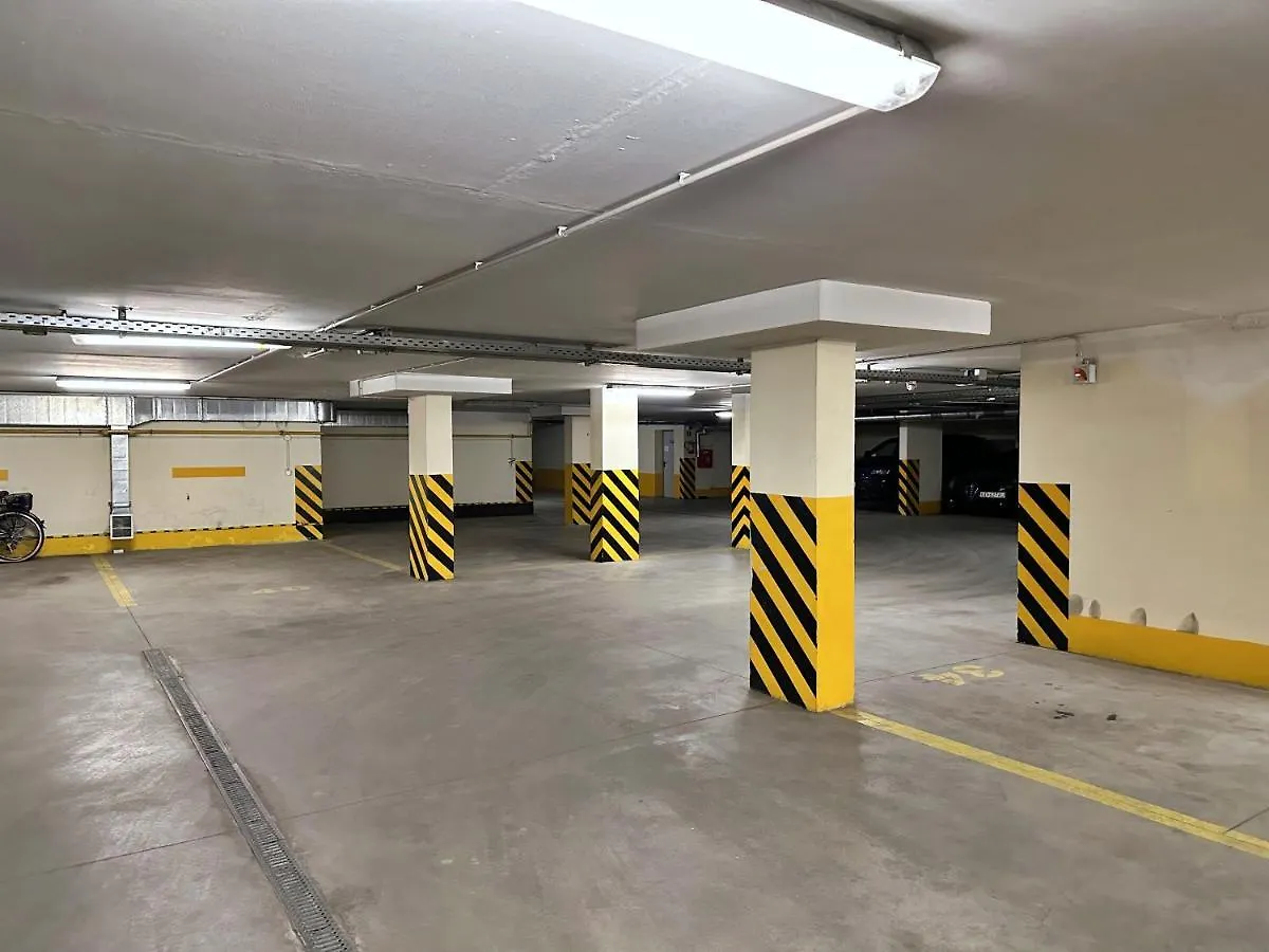 Azja, Sopot Monte Cassino, Balkon, Parking